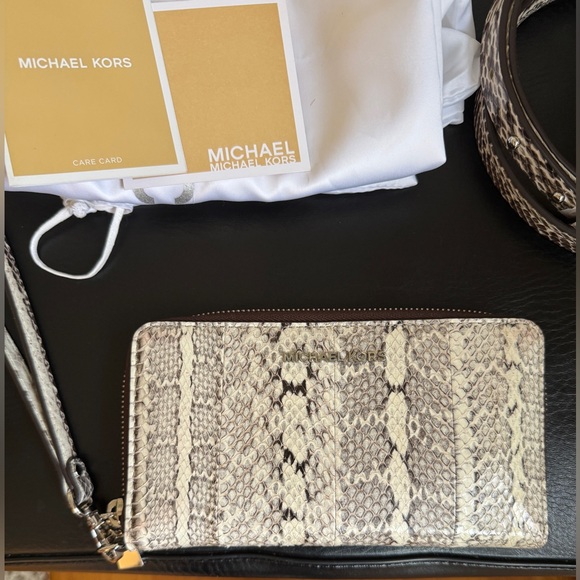 Set of 2 Michael Kors Snakeskin tote with Matching Long Wallet Shoulder Strap - Picture 15 of 15